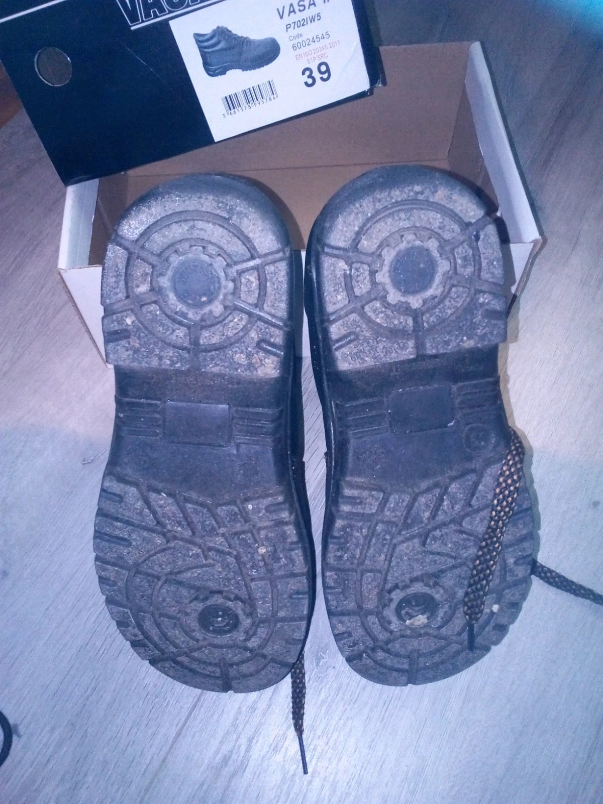Chaussures sécurité t40 neuves – photo 2